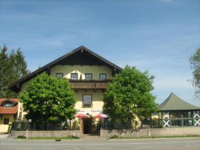 Gasthaus Eggerberg Neumarkt Am Wallersee